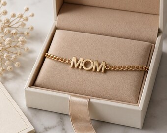 Bracciale MOM in oro, gioiello impermeabile per tutti i giorni, regalo per la mamma, bracciale a maglie cubane, gioiello semplice ed elegante, regalo per lei