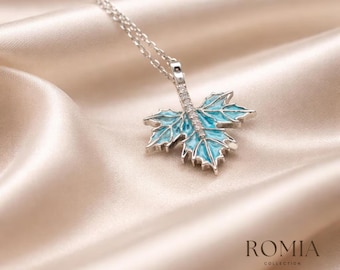 Collana con foglia d'acero blu in argento sterling S925, gioiello canadese, regalo per lei, ciondolo a foglia delicato, regalo dal Canada, collana unica, souvenir