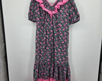 Vintage 90s Jane M Honolulu Rose Floral Muumuu Dress – Pink Ruffle Collar Puff Sleeve