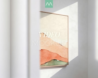 Maqueta de vídeo de lienzo enmarcado / Marco flotante vertical delgado de madera, plantilla PSD de arte mural animado