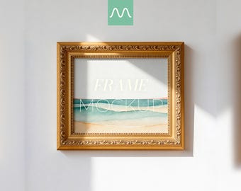 Maqueta de marco horizontal simple / Exhibidor de póster vintage 5:4, madera dorada clásica (PSD)