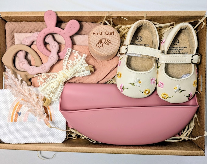 Baby girl, rose pink Gift box; baby shower gift, baby shoes, personalised gift,