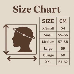 Puede incluir: Una tabla de tallas con el texto "Size Chart" en la parte superior. La tabla incluye una silueta de cabeza con flechas de medici&oacute;n. Las tallas van de X-Small a XXL, con las medidas correspondientes en cent&iacute;metros.