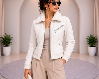 Leren damesjack met witte schaapskraag elegante winter bikerjas