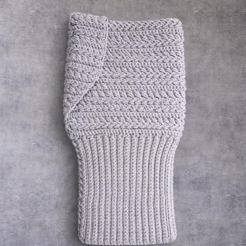 PDF Crochet Pattern Polo Hood/Balaclava, Us-term. PDF Häkelanleitung Polohube/Balaklava, German. PDF Virkmönster Polohuva/Balaklava, Svenska image 2