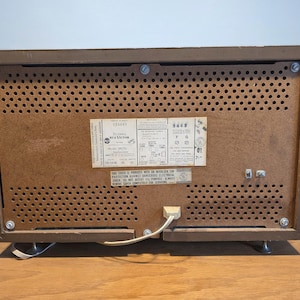 Vintage 1963 RCA Victor Filteramic Radio Model 3RC76 – Mid Century Modern Wood AM/FM – Retro Working Decor