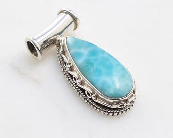 Blauwe larimar hanger blauwe steen hanger 925 sterlingzilveren hanger handgemaakte statement hanger uniek ontwerp hanger vergulde sieraden