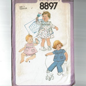Toddlers Dress, Top, Pants and Bloomers Size 3 Breast 22 1970s Sewing Pattern Simplicity 8897