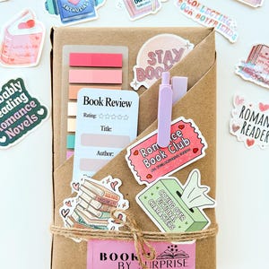 Blind Date with a Book - Bookish Gifts - Book Lover Gifts - Personalized Book -Spicy Romance Book - Romance Sci Fi Fantasy - Cute Gift Idea

Blind Date With a Book, Secret TBR, Mystery Book Date, Book Lovers Gift, Readers Gift, Book Gift, Pre-owned Books