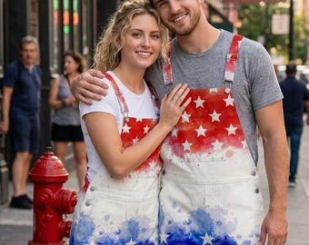 水彩画風アメリカ国旗柄オーバーオールショーツ、愛国的なユニセックスロンパース、アメリカ国旗プリントオーバーオール、独立記念日衣装、夏祭りアパレル