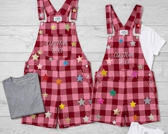 Salopette corta personalizzata a quadretti rossi, tutina rosa a quadri Buffalo - Completo patriottico personalizzato con nome, pantaloncini estivi in poliestere con stelle
