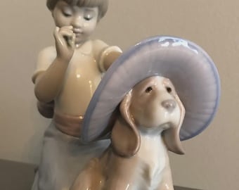 Lladro “An Elegant Touch" Vintage Handcrafted Porceline Figurine