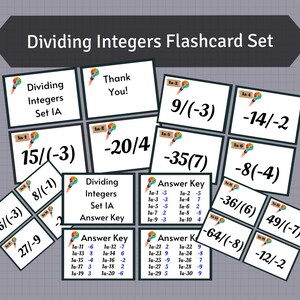 Op de afbeelding: Een set flashcards voor het delen van gehele getallen, met vergelijkingen zoals 15/(-3) en -20/4. De kaarten bevatten een antwoordsleutel en de tekst "Dividing Integers Flashcard Set". De achtergrond is lichtgrijs.
