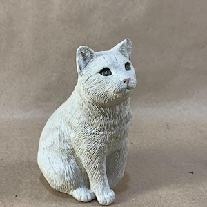 Sandicast Cat Statue - Etsy
