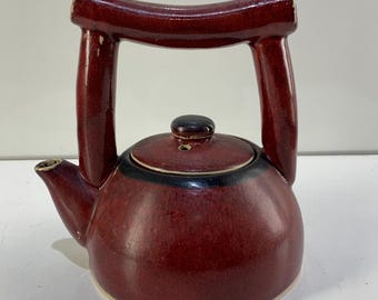 Zabytkowy czajniczek z gliny Pier 1 z Szanghaju | Ceramiczny czajniczek w stylu azjatyckim, rustykalny, brązowy, glazurowany