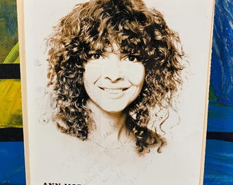 Fotografía firmada por Ann Mortifee / Recuerdos de música folk autografiados / Pieza de colección vintage