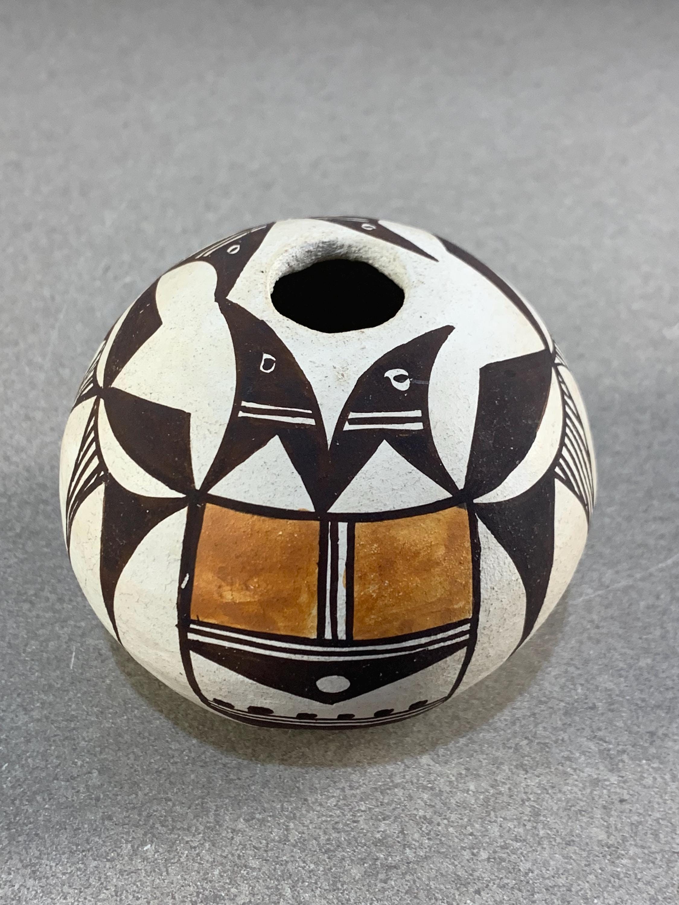 アコマ族◇A. Concho作 ココペリ模様 ハンドメイド陶器 赤土ボウル Acoma pueblo pottery - Etsy 日本