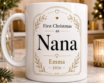 Taza "Primera Navidad como abuela" / Regalo de Navidad personalizado para la abuela / Taza de café con el nombre del nieto/nieta personalizado / Recuerdo para la nueva abuela