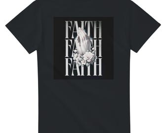 Camiseta de fe con manos en oración - Camiseta de algodón hecha a mano - Ropa informal inspiradora