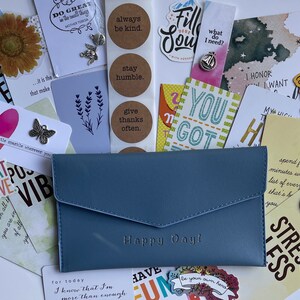Positive Affirmations Wallet: Inspirational Quote Cards, Stickers & Charms