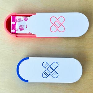 Compact Bandage Storage Box – Travel First Aid Case