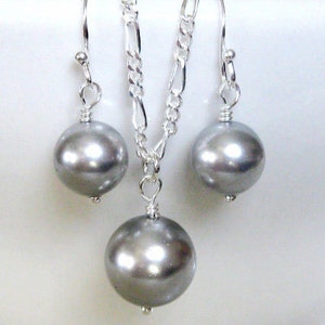 Maddy Bridal Jewelry Set, Simple Pearl Bridal Jewelry Set, Bridesmaids Gifts, Wedding Jewelry Set, Bridesmaids Jewelry Set