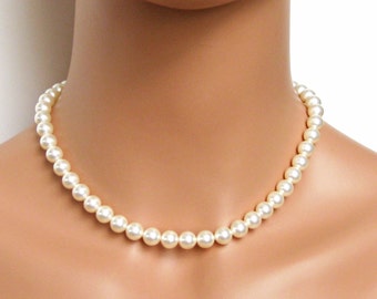 Classic Pearl  Bridal Necklace, Cream Pearl Wedding Necklace, Bridal Jewelry, Wedding Jewelry, Bridesmaids Pearl Necklace