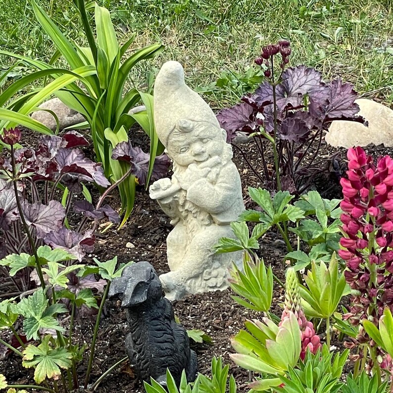 VINTAGE MUSICAL GNOME: Durable Reinforced Solid Stone Statue. Perfect Home Garden Gift Decor Accent. Sealed for Outdoors. Handcrafted U.S.A