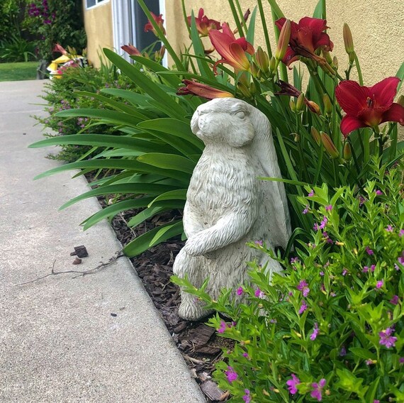 HARE BUNNY ORNAMENT STATUE STONE GARDEN RABBIT