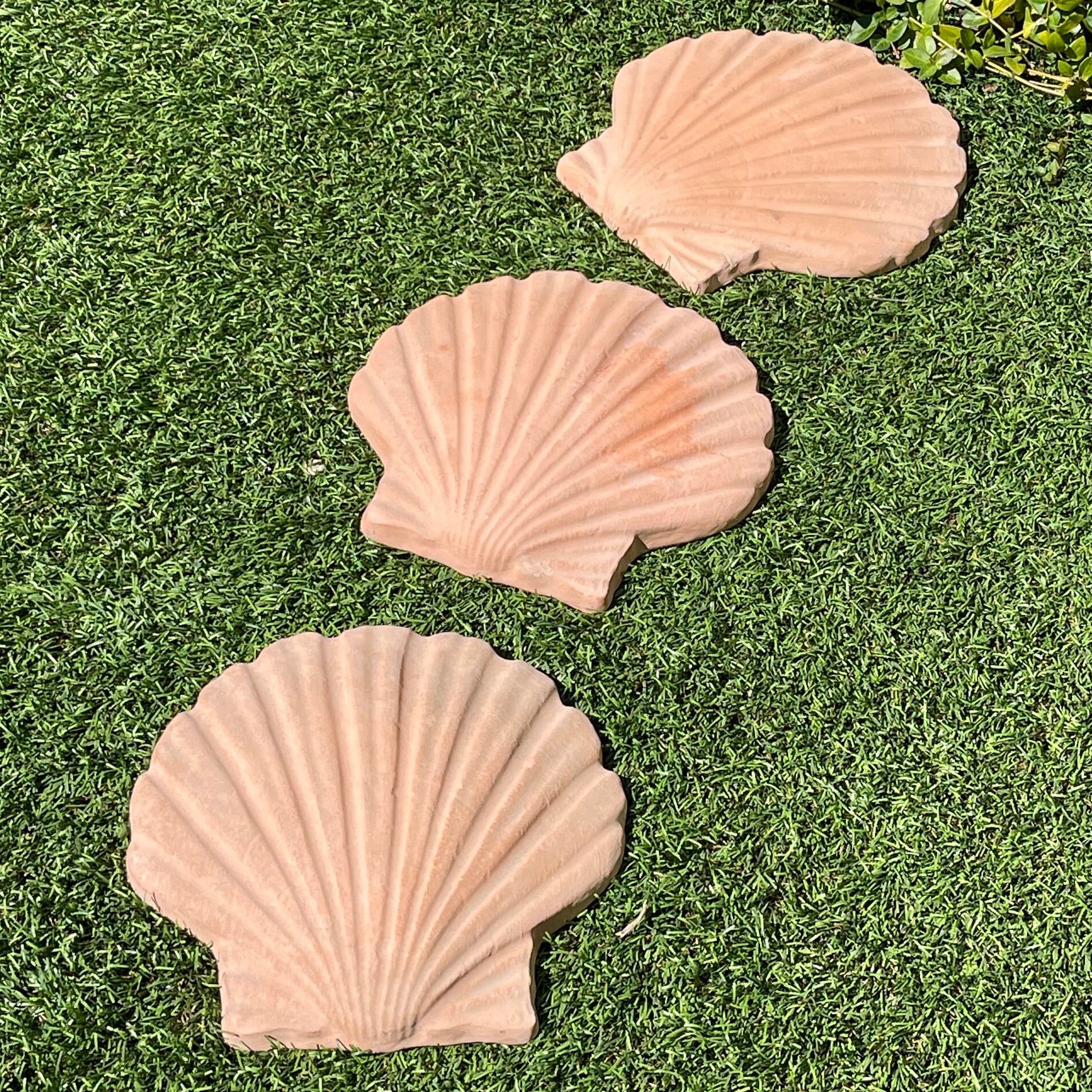 SEASHELL STEPPING STONES (4 Color Options): Durable Solid Stone Step ...