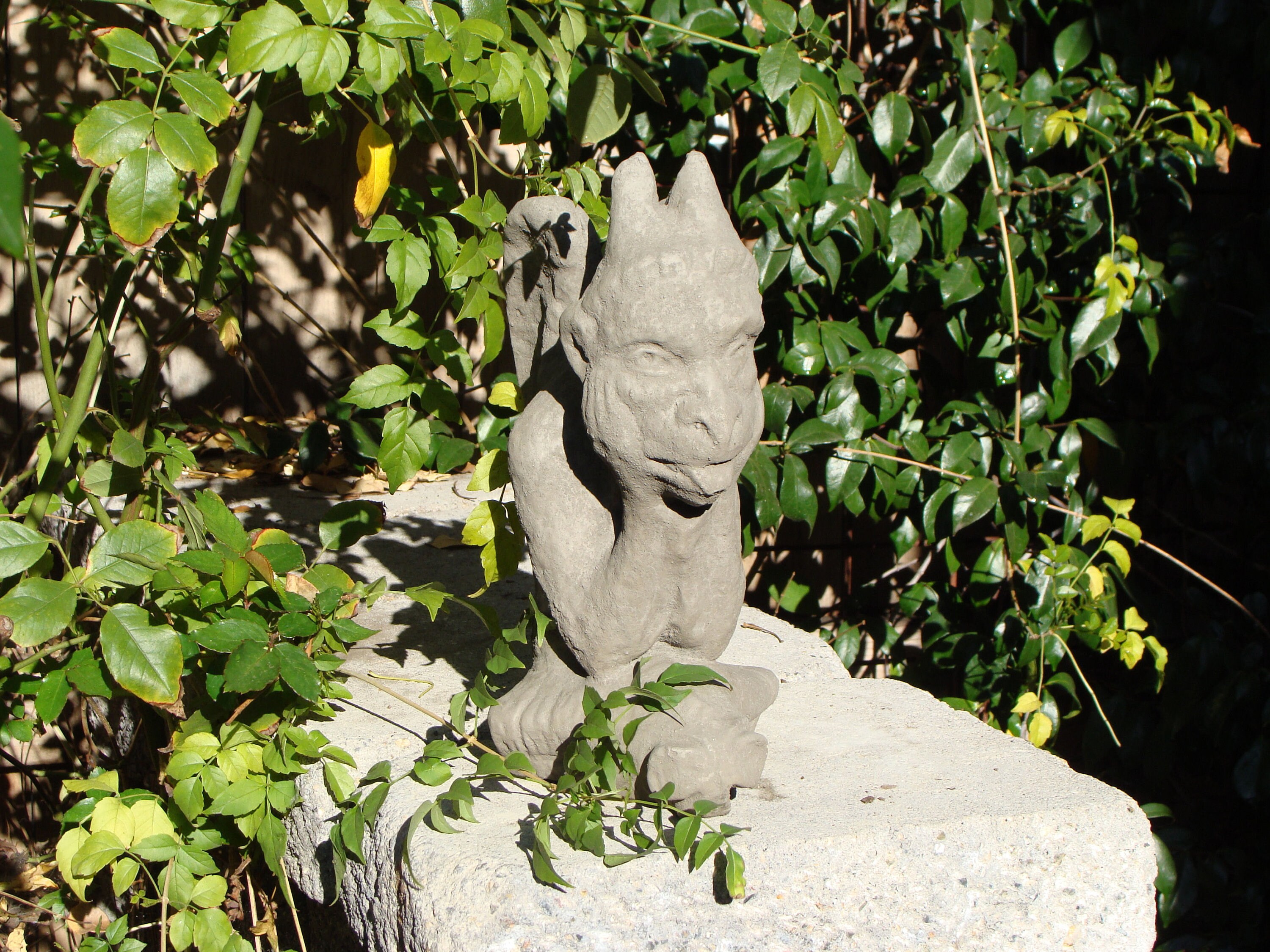 VINTAGE GARGOYLE STATUE Solid Durable Stone French Notre Dame Etsy