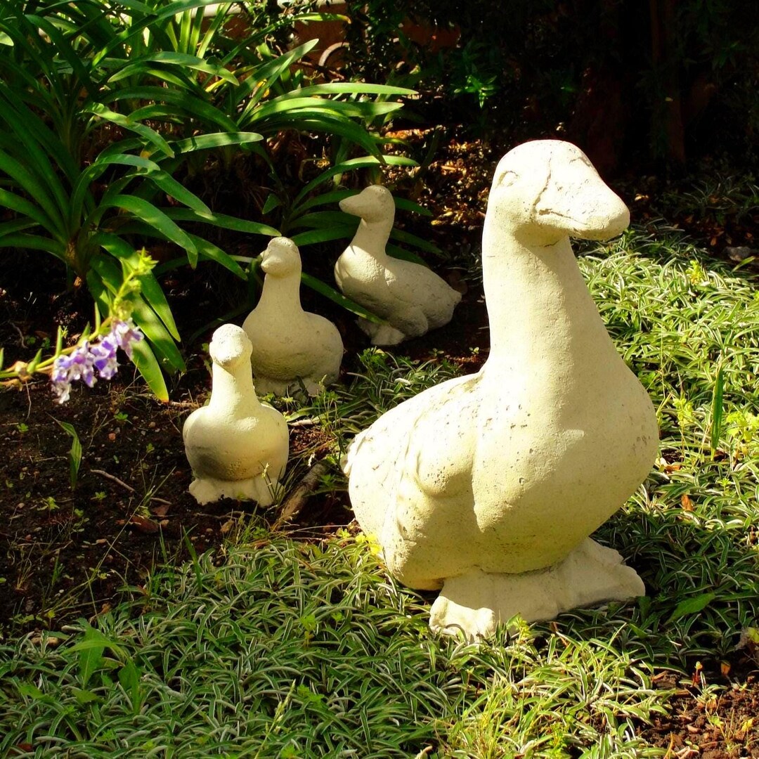 VINTAGE DUCK FAMILY Set/4 (color Options): Solid Stone Goose