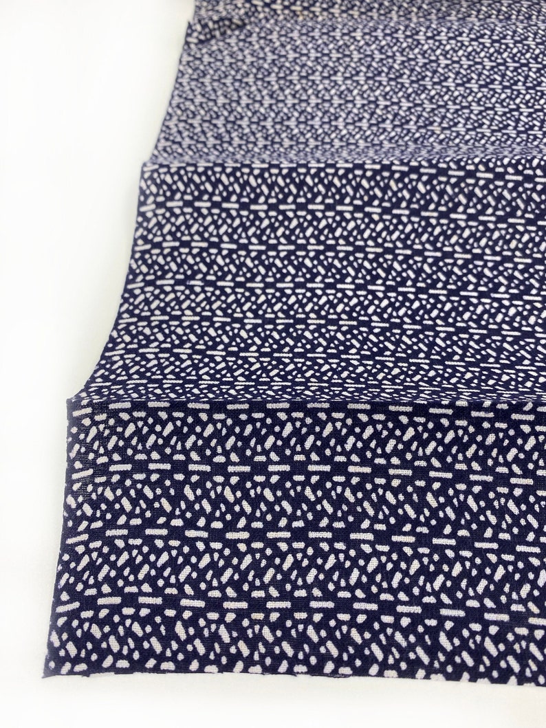 Japanese Cotton. Blue and White Cotton. Abstract Vintage Fabric. Yukata Cotton. Indigo Blue Traditional Japanese Fabric image 2