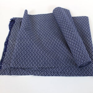 Vintage Japanese. Yukata Bolt. Blue and White. Geometric Cotton. Japanese Cotton. Geometric Fabric. Japanese Indigo. Indigo Cotton. 2087 image 3