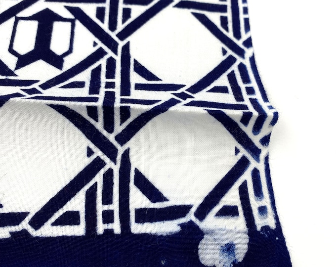 Japanese Cotton. Blue and White. Indigo Hand Dyed. Geometric Cotton. Vintage Fabric. Yukata Cotton Fabric. Light Cotton. Japanese Fabric