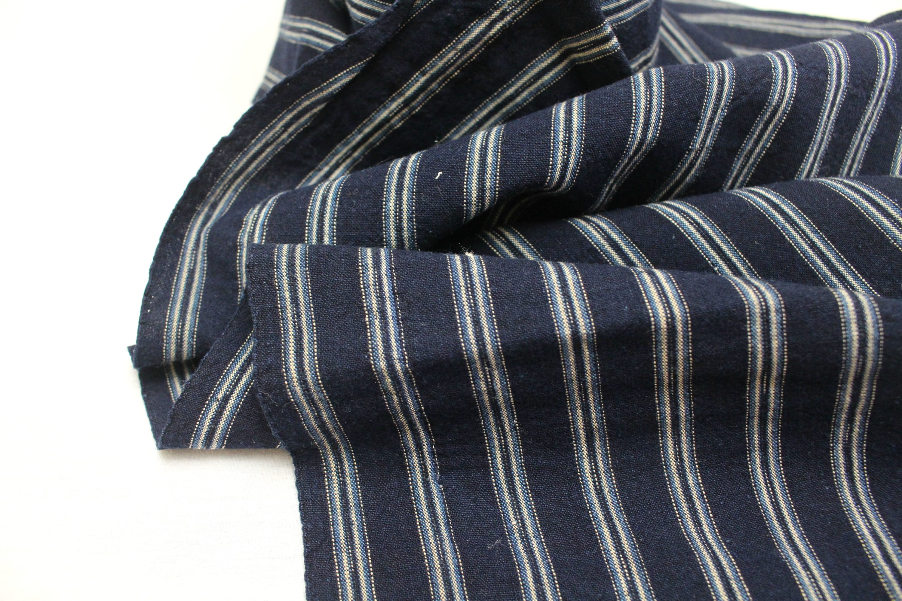 Japanese Kasuri Ikat. Striped Indigo Cotton Fabric. (Ref: 1900)