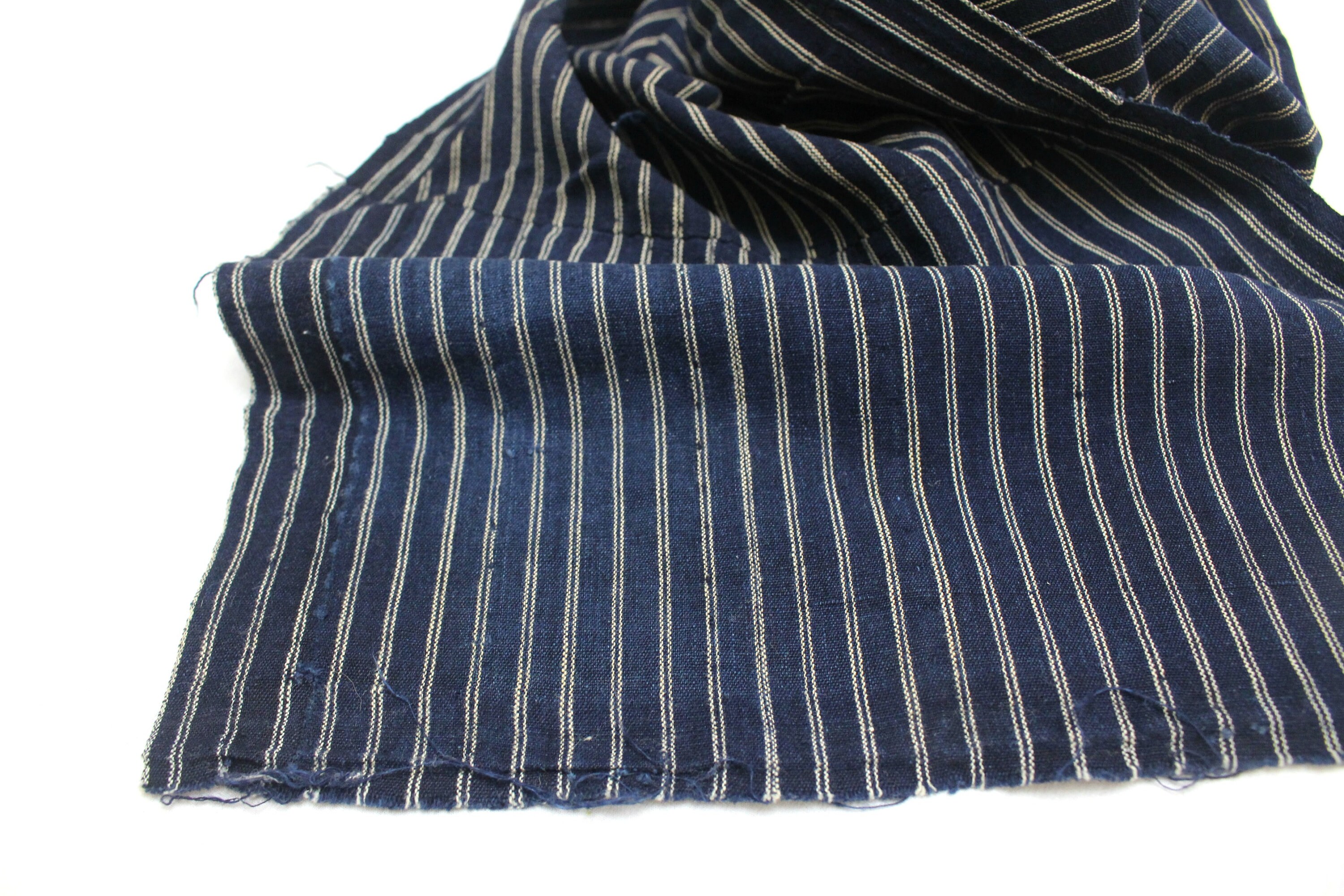 Japanese Kasuri Ikat. Striped Indigo Cotton Fabric. (Ref: 1901)