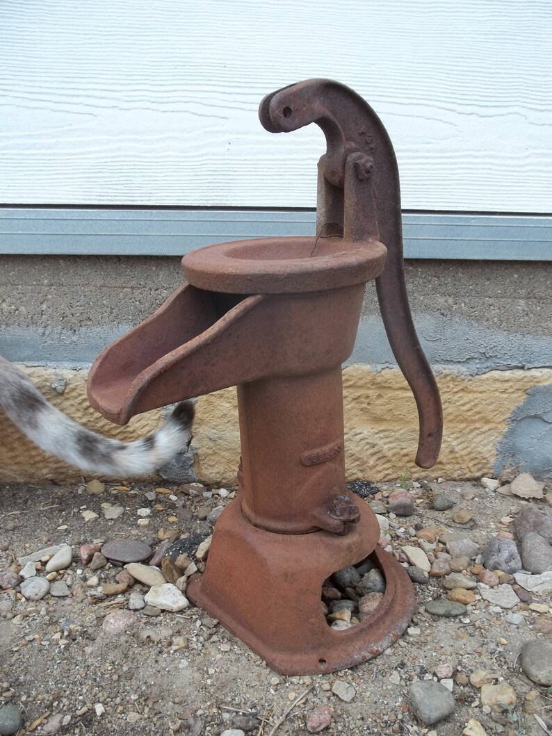 Vintage Rustic Primitive Cast Iron Kitchen Sink Water Faucet Hydrant Head Home Decor Cabin Farmhouse Farm Chic Made In The Usa