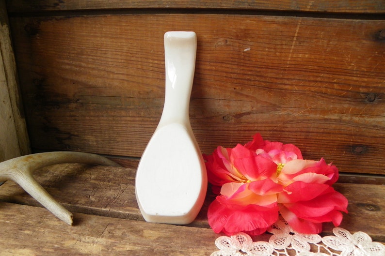 Kitchen Home Decor Tool Utensil Country USA Vintage Retro Rustic \u2022 Ceramic Glass Off White Advertisement Advertising Spoon Rest Sample