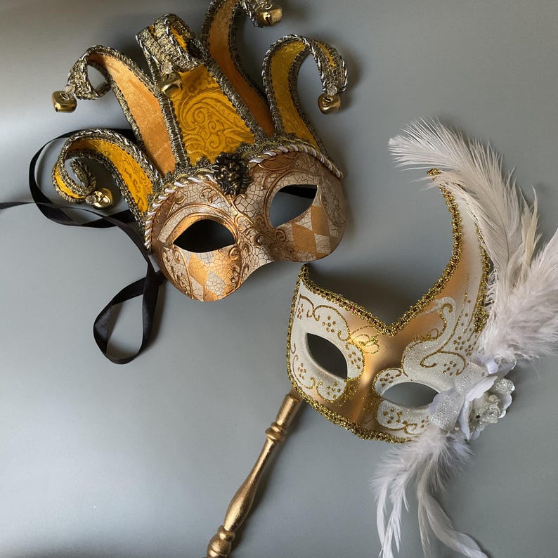 Harlequins Gold White Masquerade Jolly Jester Mask With Handle: Classic ...