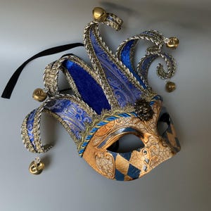 Harlequins Gold Blue Masquerade Feather Jolly Jester Mask: Classic Costume Ball Eye Mask
