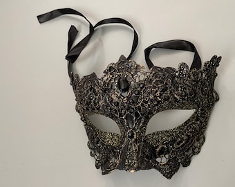 Black lace masquerade feather mask for women girls floral rhinestones gemstones