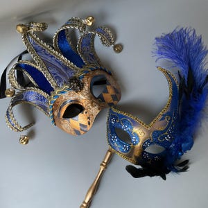 Harlequins Gold Blue Masquerade Feather Jolly Jester Mask: Classic Costume Ball Eye Mask
