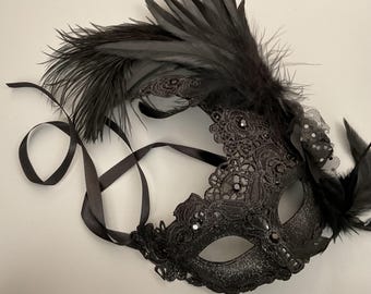 Black lace masquerade feather mask for women girls floral rhinestones gemstones