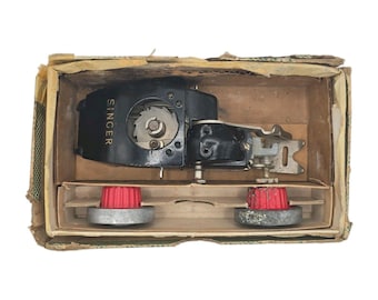 Vintage Singer Automatic Zigzagger 160985 Low Shank Featherweight 221 201 In Box