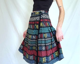 1940s Vintage Novelty Print Wrap Skirt: Pleated Cotton A-line Midi, Small