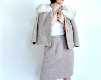 Vintage Skirt Suit, 1950s Suit Women, Faux Fur Collar, Skirt and Jacket Set, Fur Trimmed Jacket, Pencil Skirt, Holiday Outfits Women, Small