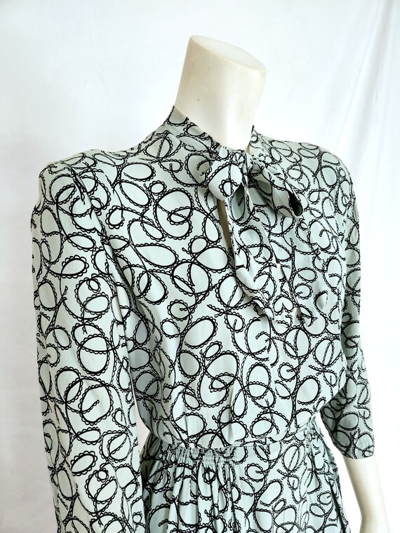 1940s Novelty Print Rayon Dress Gray Swirl with Birds