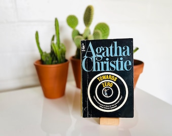 Towards Zero - Agatha Christie - Vintage Paperback Book