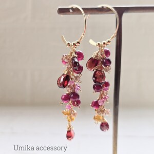 Pendientes de granate, pendientes de piedras multigema, pendientes de rubí, pendientes largos, pendientes de aro, regalos, pendientes de racimo, Navidad, fiesta, accesorios hechos a mano por artesanos